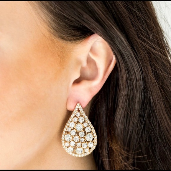 REIGN-Storm Gold Post Earrings - Picture 1 of 2